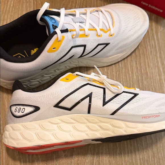 New Balance Fresh Foam 680 v8 Running Shoes – Men’s 11.5 – White/Black – NEW - Picture 6 of 8